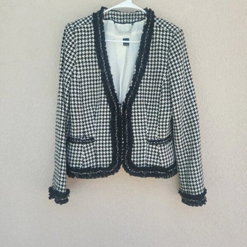 White House Black Market Women's Black And White Houndstooth Blazer Size 12